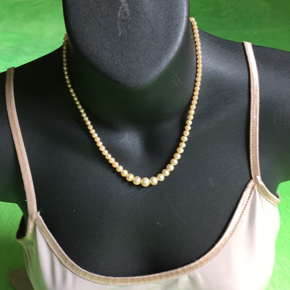 Beaded necklace